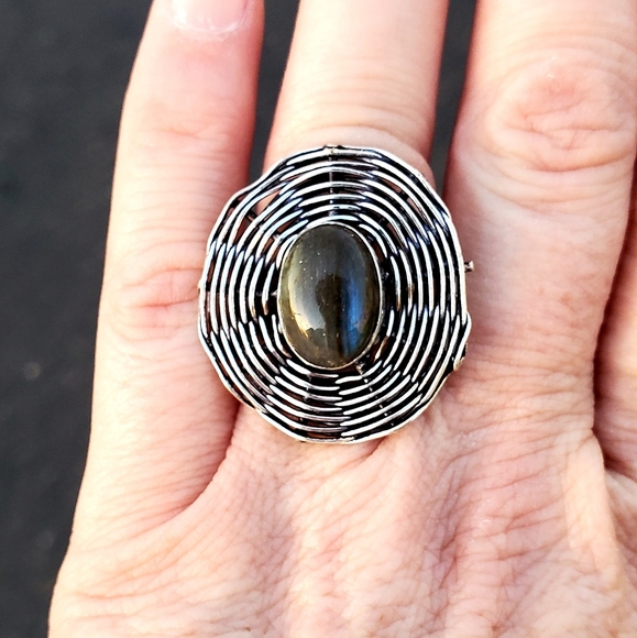 New Unique Labradorite Spider Web Silver Ring. - Picture 4 of 12
